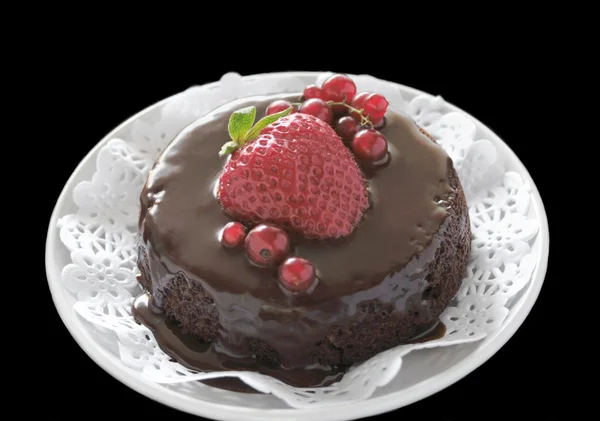 Cake with ganache and berries — Stock Photo, Image