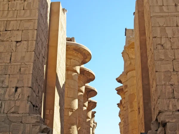 Karnak - antiguo templo de Egipto — Foto de Stock
