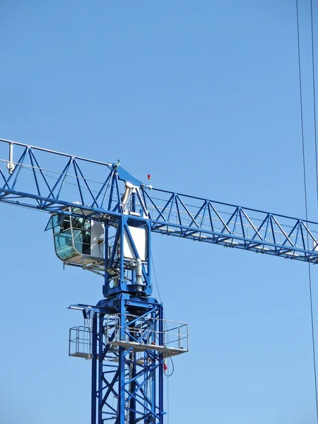 Big industrial functional metal crane — Stock Photo, Image