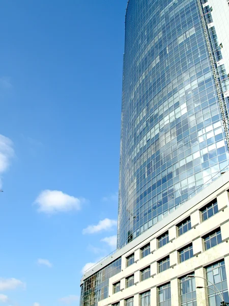 青い超高層ビル — ストック写真