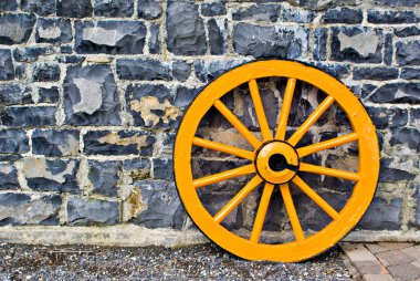 Wooden Wagon Wheel clipart