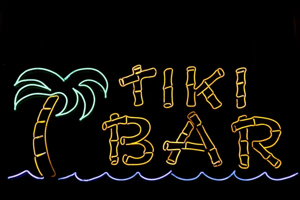 Tiki-Bar-Zeichen — Stockfoto