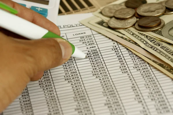 Calculating finances — Stock Photo, Image