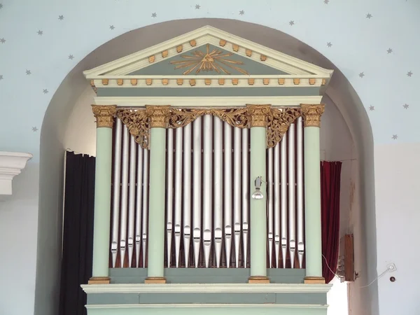 Coro de igreja com órgão — Fotografia de Stock