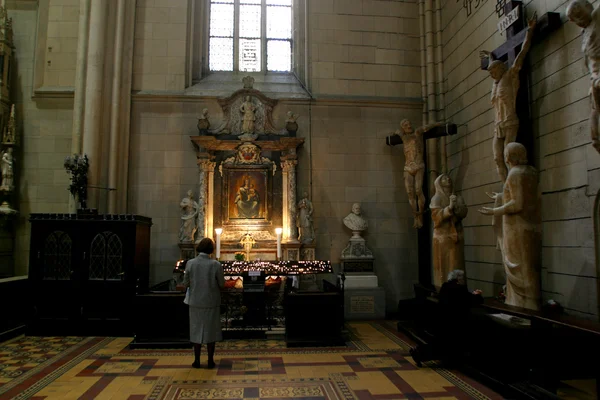 Oltář v záhřebské katedrále — Stock fotografie