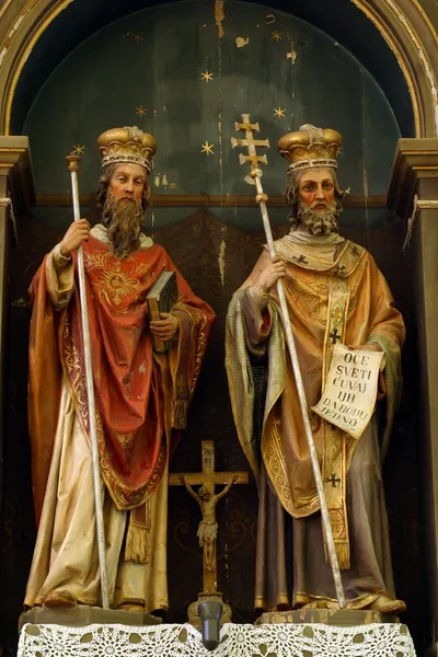 雕像的圣徒西里尔和迪乌斯 — 图库照片