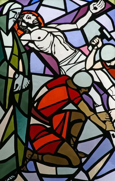 Jesús es clavado en la cruz — Foto de Stock