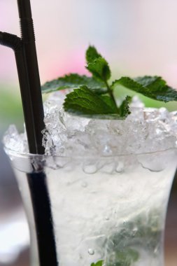 Mojito kokteyl yakın çekim