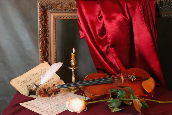バイオリンのメロディー — ストック写真