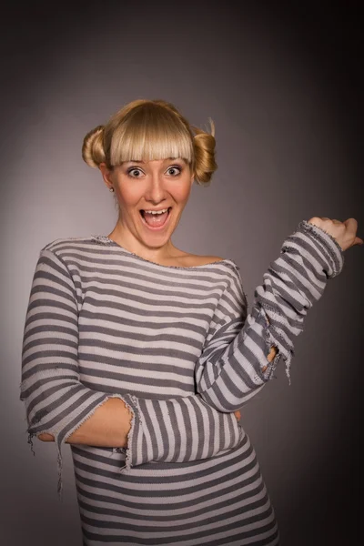 güzel sarışın çizgili ceket