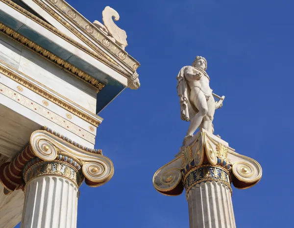 Apollo fuori dall'Accademia di Atene . — Foto Stock