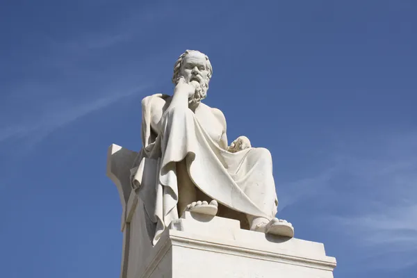 Estatua del antiguo filósofo griego Sócrates —  Fotos de Stock