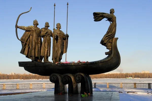 Kiev - Ukraina - grundarear av staden monument — Stockfoto