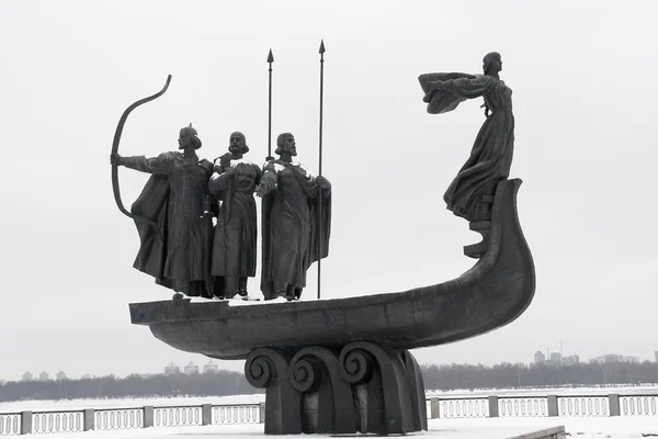 Киев - Украина - Основатели городского монумента — стоковое фото