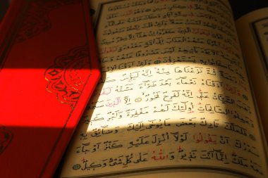 Koran clipart