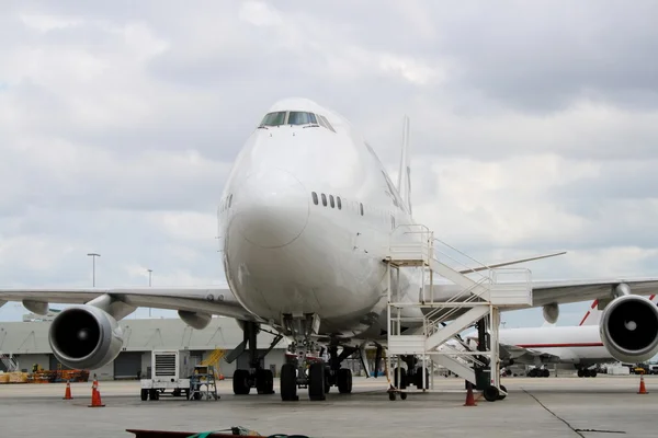 Large airplane — Stock Photo, Image