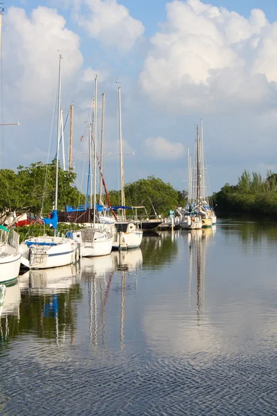 Sailboats on the canal — Stock Photo, Image