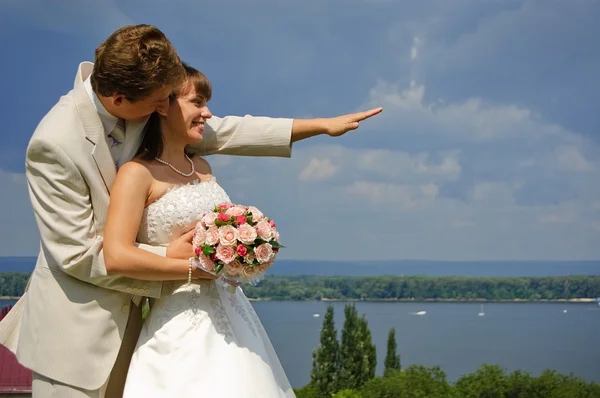 Bruidegom met de bruid — Stockfoto