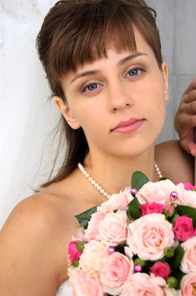 Bride with the bouquet. — Stock Photo, Image