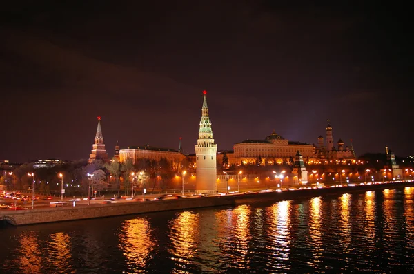 Vista nocturna del Kremlin en Moscú —  Fotos de Stock
