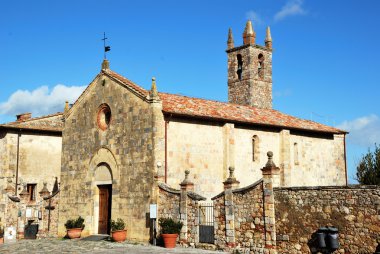 Saint Parish in Monteriggioni clipart