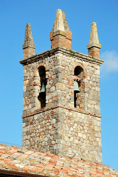 De stad van monteriggioni, klokkentoren — Stockfoto