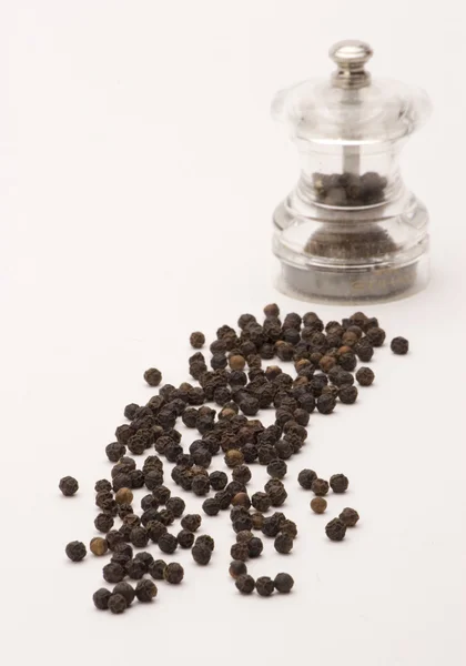 Black peppercorns — Stock Photo, Image