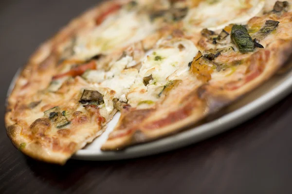 Goats cheese and roasted vegatable pizza — Stock Photo, Image