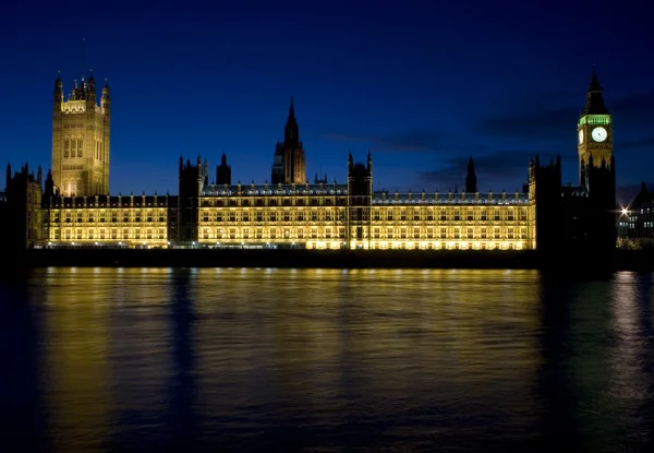 Οι Οίκοι του Κοινοβουλίου — Φωτογραφία Αρχείου