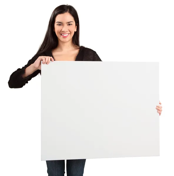 Giovane donna che tiene un segno bianco vuoto — Foto Stock