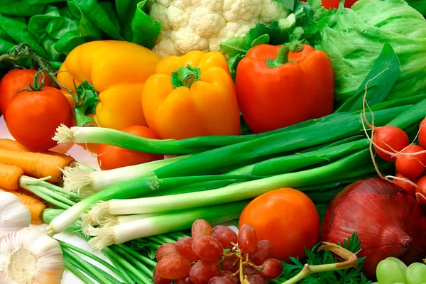 Zelenina a ovoce uspořádání — Stock fotografie