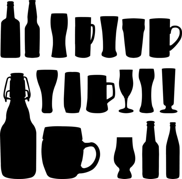 Пивные бутылки и бокалы — стоковый вектор