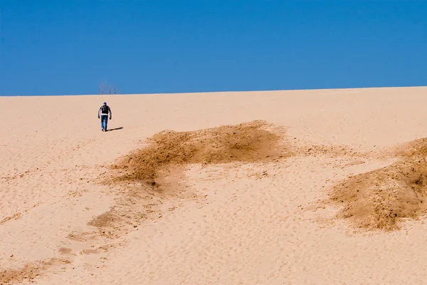Escalada de dunas Imagen de archivo