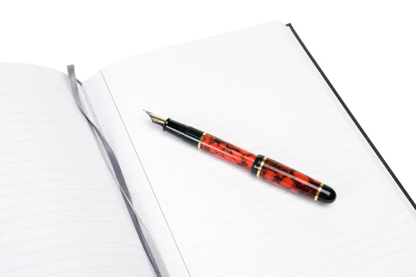 Pad nota e caneta-tinteiro — Fotografia de Stock