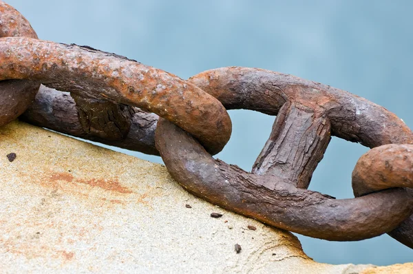 Old rusty chain — Stock Photo, Image