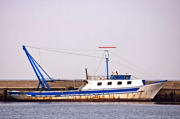 Kotví rybářské lodi — Stock fotografie