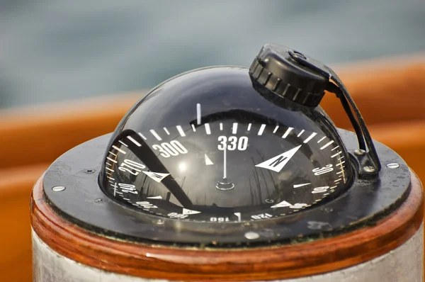 Boat compass — Stock Photo, Image
