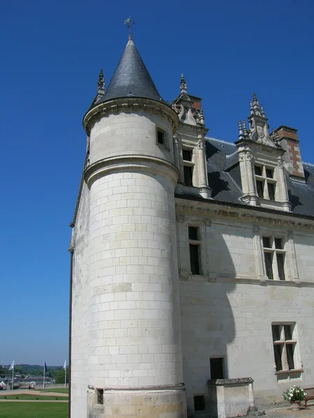 Detalj av ett slott: hörnet tower — Stockfoto