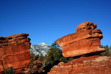 Balanced Rock and Pikes Peak clipart