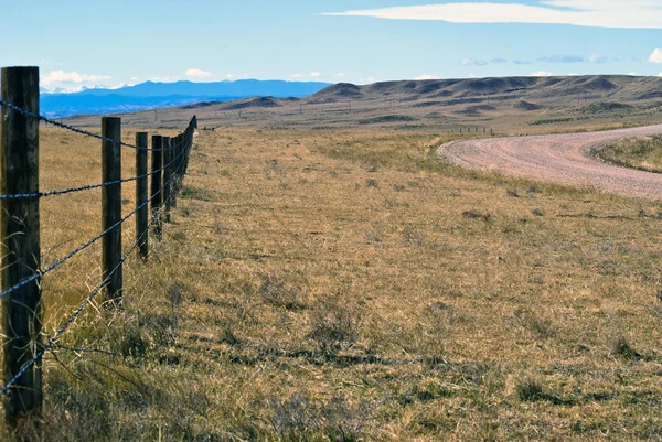 Perspective along a range fence — Stock Photo, Image
