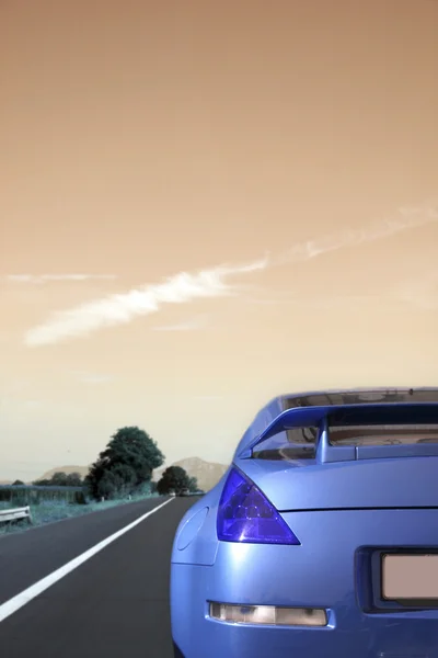 Auto auf der Autobahn — Stockfoto