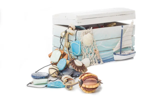 Beautiful box with beads — Stock Photo, Image