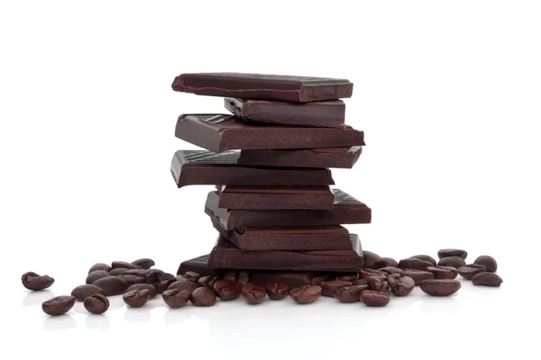 Mörk choklad och kaffebönor — Stockfoto