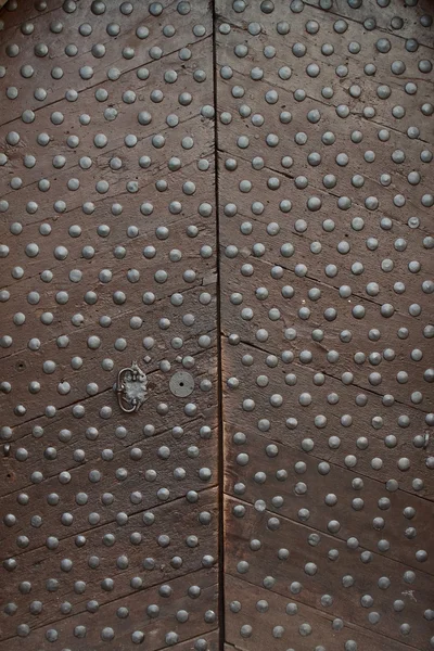 Viejas puertas de madera —  Fotos de Stock