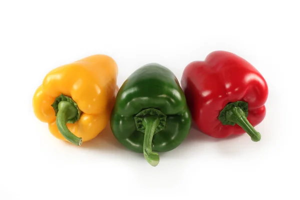 Paprika piros, zöld, sárga, elszigetelt — Stock Fotó