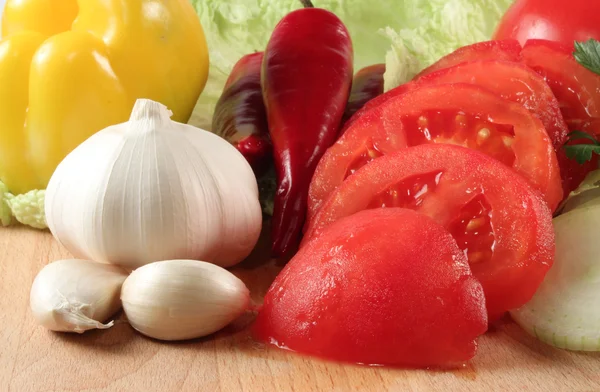 蔬菜： 辣椒、 大蒜、 西红柿 — 图库照片
