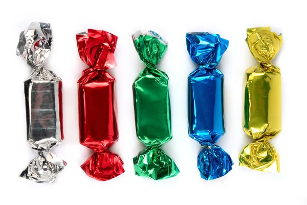 Красочные конфеты изолированы — стоковое фото
