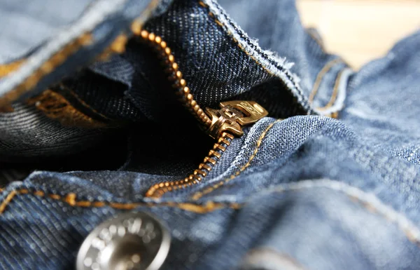 Reißverschluss in Jeans — Stockfoto