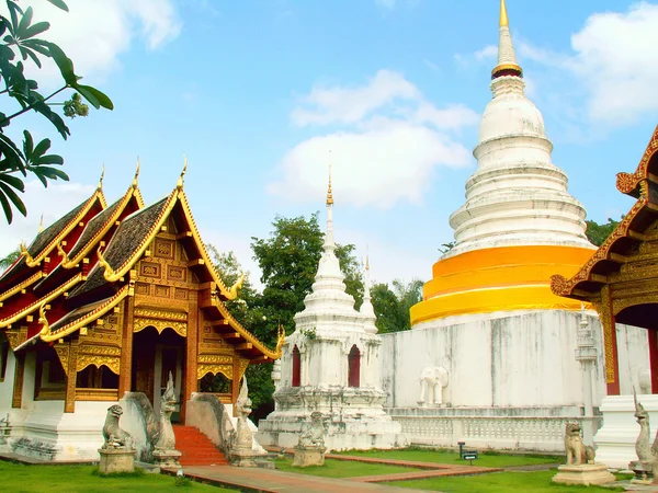 Wat Phra Singh —  Fotos de Stock