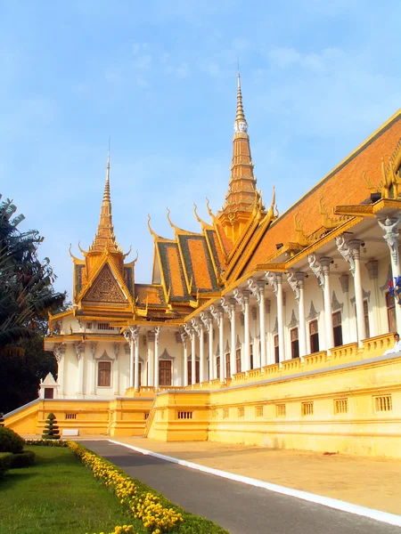 프놈펜 왕궁 — 스톡 사진